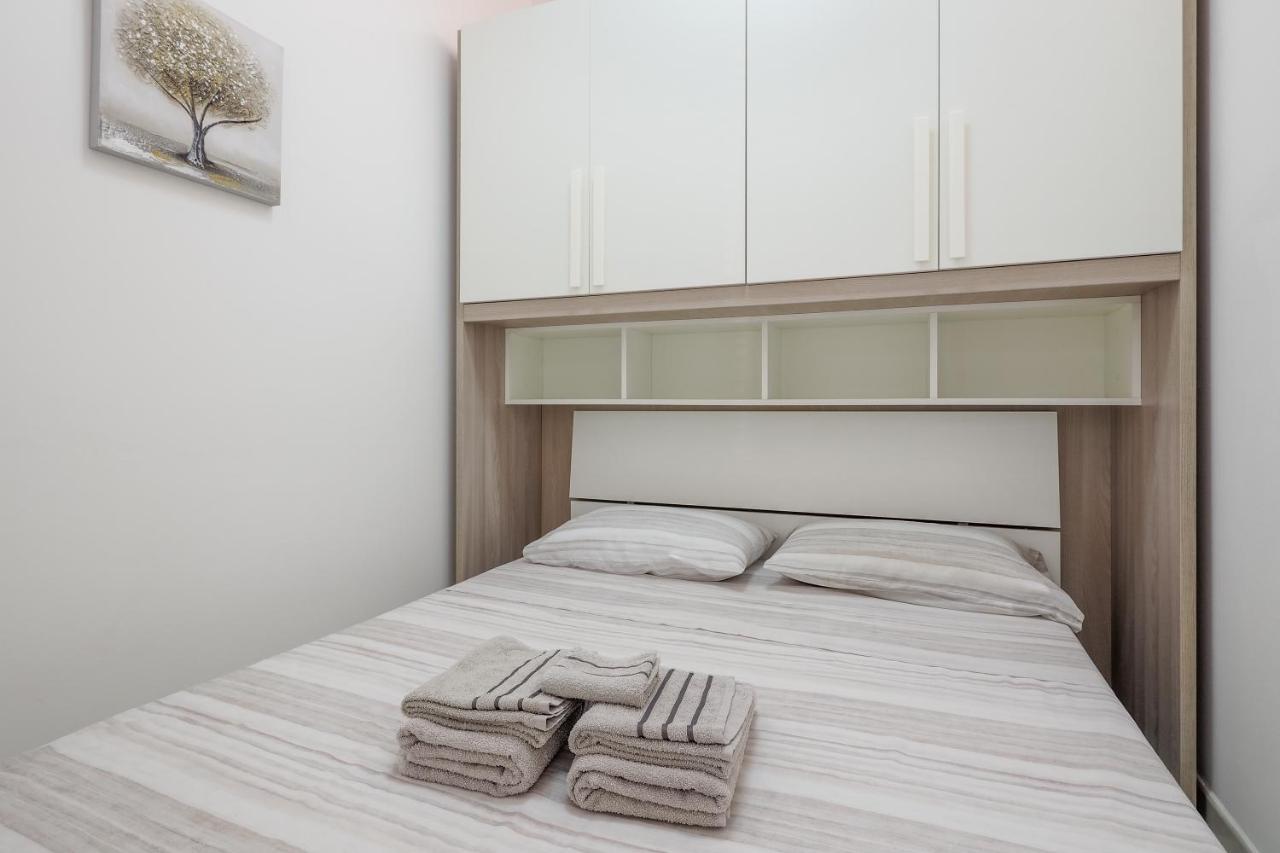 Saint Simplicio House Apartment Олбия Екстериор снимка