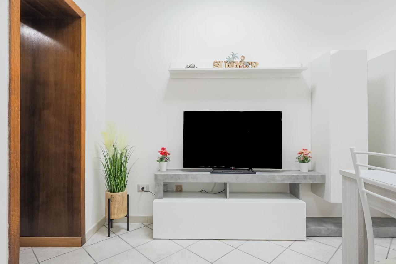 Saint Simplicio House Apartment Олбия Екстериор снимка